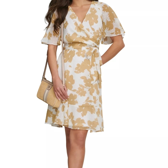 DKNY Printed Swiss Dot Fit & Flare Dress Size 14. Like new. - Picture 2 of 16